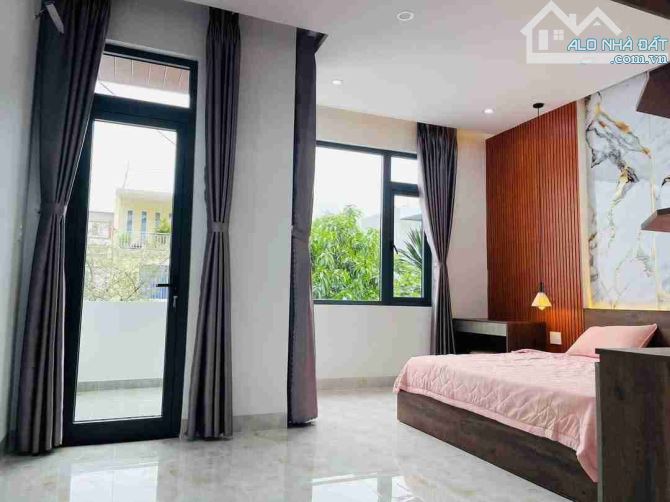 Bán nhà Bùi thiện Ngộ dt 100 m2 3 tầng  ngang 5 m đường 7.5 m giá 6.4 tỷ - 1