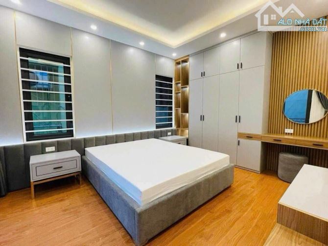 CẦU DIỄN NHÀ 5 TẦNG- FULL NỘI THẤT SANG XỊN- CÔNG NĂNG THOẢI MÁI.35M 5,65 TỶ - 1