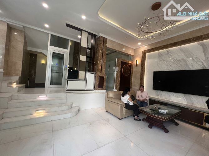VIP-BIỆT THỰ VÕ THỊ SÁU - 11M X 12M- HẦM 4 TẦNG, THANG MÁY-  P. VÕ THỊ SÁU, QUẬN 3 - 2