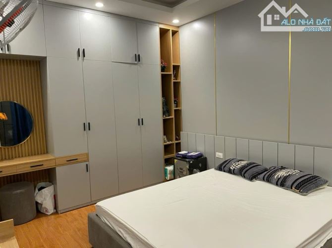 CẦU DIỄN NHÀ 5 TẦNG- FULL NỘI THẤT SANG XỊN- CÔNG NĂNG THOẢI MÁI.35M 5,65 TỶ - 5