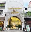 Bán Nhà Mặt Phố Hoa Bằng, Cầu Giấy, DT 97m2 x MT:5,6m. Giá Rẻ.