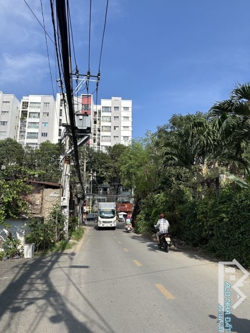 Bán nhà MT đường số 8, Bình Hưng Hoà, Bình Tân, 102m2 - 4 * 25.5 - 3 tầng,  Giá 8.95 Tỷ TL - 6