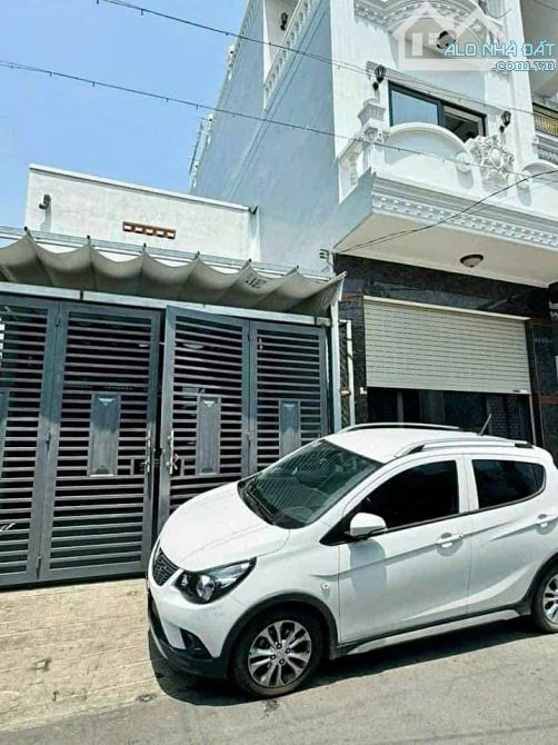 Nằm kèo Thái Lan nên giờ tôi phải bán nhà cấp 4 ở Trung Mỹ Tây Quận 12 dt 92m2 800 TRIỆU