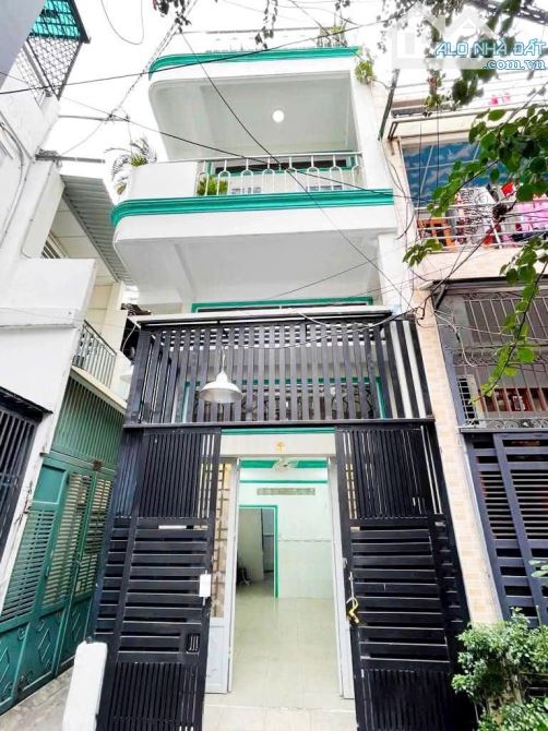 Nhà hẻm thông Nguyễn Trãi , DT 30m2 , Giá 5,2 tỷ