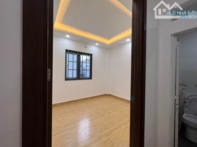 Bán nhà mới giá 5,5ty DT: 63m2 ;giá 5,5 tỷ, 2 Tầng, Hẻm ô tô 7 chỗ ngủ trong nhà