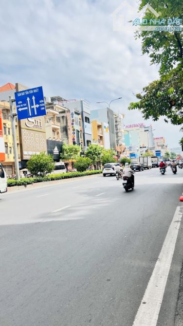 🏩🏩[TÂN BÌNH] CỘNG HOÀ - 2 MẶT TIỀN ĐƯỜNG - VỊ TRÍ CỰC KỲ ĐẮC ĐỊA - DT 166M2 - NGANG 5M - 10