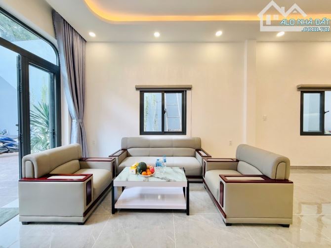 VILLA MINI NGHỈ DƯỠNG ĐẲNG CẤP - DT 102M² - GẦN EMART PHAN HUY ÍCH - NGANG 6M - GIÁ 8.3 TỶ - 10