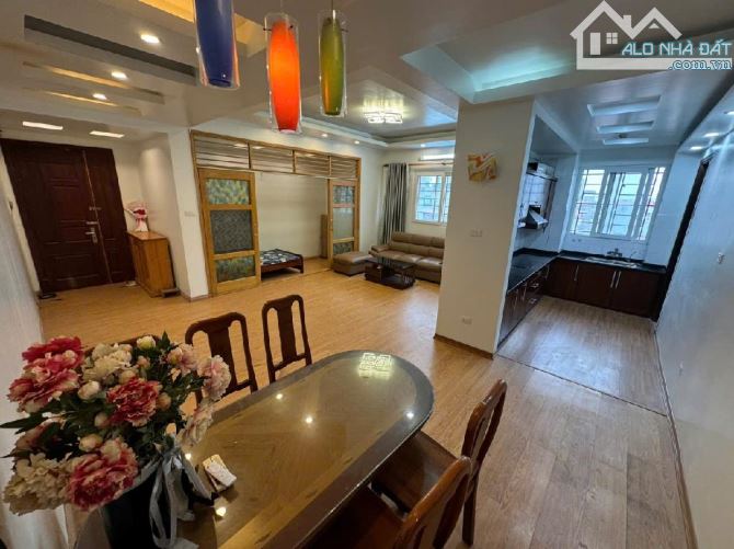 MỸ ĐÌNH 42m²- NGÕ THông - Ô TÔ ĐỖ CỔNG - NHÀ ĐẸP Ở LUÔN - 2 MẶT THOÁNG. - 1