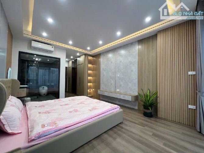 Bán Nhà Vũ Trọng Phụng, 38m2x5 Tầng, Ngõ Thông, Gần Phố, Gần Ô Tô , Giá Chỉ 6.1 Tỷ - 1