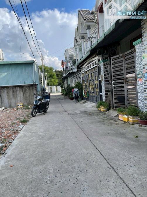 BÁN ĐẤT VỊ TRÍ ĐẸP HẺM XE HƠi NGUYỄN THỊ THẢNH HÓC MÔN GIÁP Q12. - 1