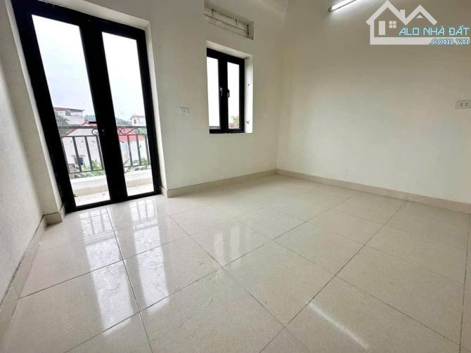 Bán nhà 3 tầng vũ ninh dt 70m2 mt 5m hướng đb giá 3.6 tỷ - 1