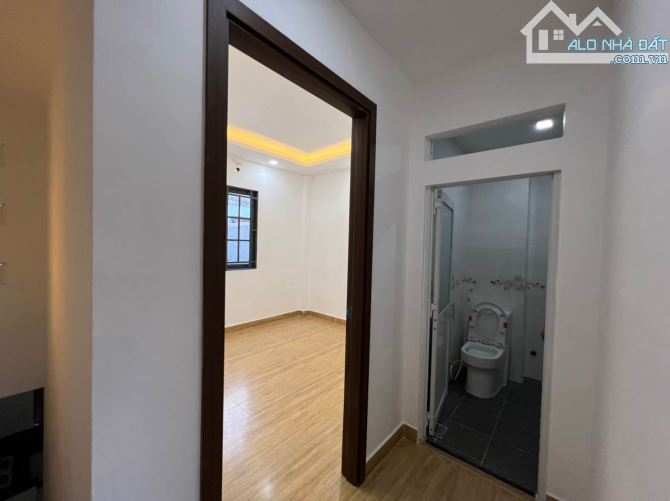 Bán nhà mới giá 5,5ty DT: 63m2 ;giá 5,5 tỷ, 2 Tầng, Hẻm ô tô 7 chỗ ngủ trong nhà - 1