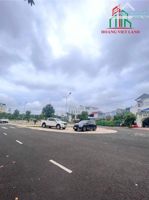 HIẾM 🔥 4 LÔ LIỀN KỀ VIEW HOA VIÊN PHAN ĐĂNG LƯU - DT: 20x20m - H: ĐÔNG NAM - 28 TỶ - 1