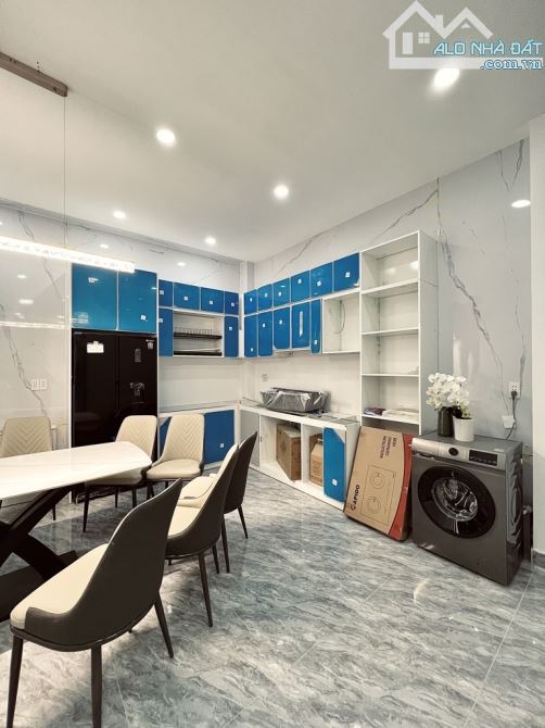 Siêu phẩm nhà đẹp , 52m2, đường Trần Văn Quang, quận Tân bình - 1