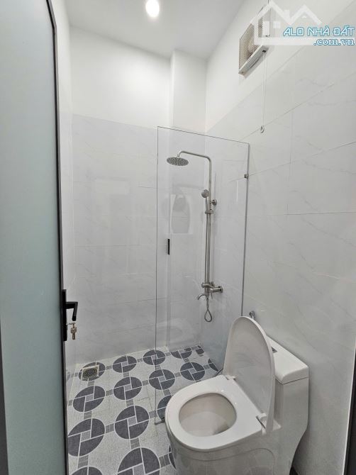 Bán nhà mặt tiền kinh doanh KDC gần Chợ Phú Phong, full nội thất mẫu hiện đại HTL5477 - 14
