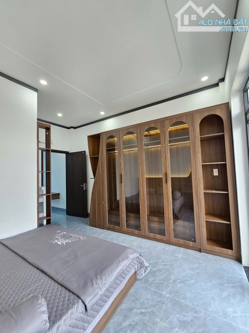 Bán nhà mặt tiền kinh doanh KDC gần Chợ Phú Phong, full nội thất mẫu hiện đại HTL5477 - 17
