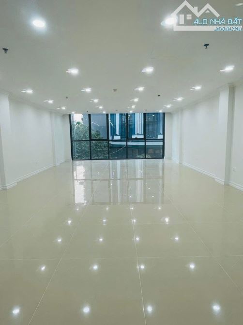 GIẢM SỐC 3,5 TỶ, GIÁ MỚI CHỈ 2x  TỶ! Bán nhà riêng 80 m² , 9 T, ngõ Kim Mã, Ba Đình, HN - 2