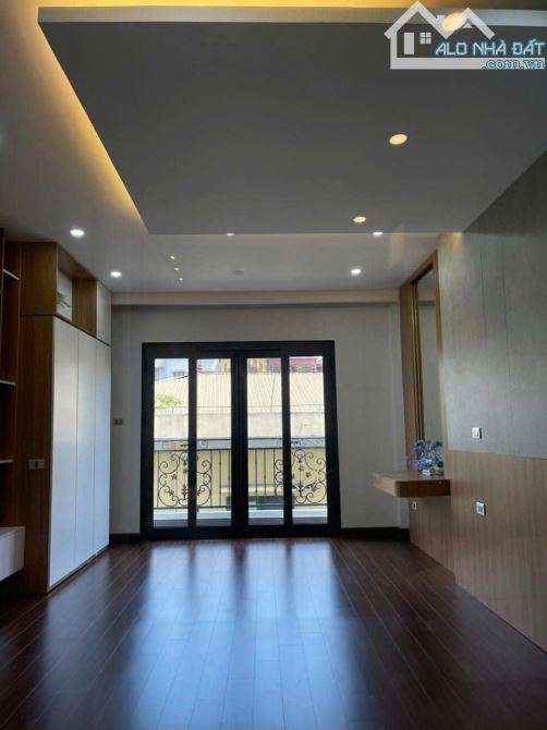 Phân lô, Ô tô, 70m2, Phố Lâm Hạ, Long Biên, 14x tỷ. - 2