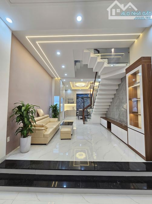 Bán nhà sổ riêng, Full nội thất đúc 3 tấm, gần chợ Phú Phong, KDC ở kín p.Bình Chuẩn H4865 - 2