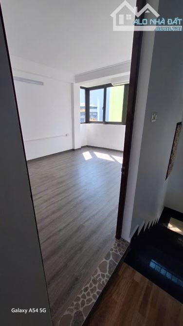 CHO THUÊ VĂN PHÒNG 50M2 -100M2 TẠI NGUYỄN XIỂN - KIM GIANG GIÁ 10 - 20TR / THÁNG - 2