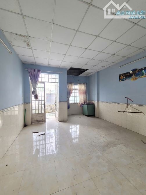 Bán nhà sổ riêng 103m2 Mặt tiền chợ Thạnh Bình, gần Ngã Tư Đất Thánh p.An Thạnh HTL5390 - 2