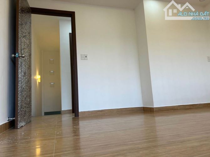 Bán nhà mới giá 5,5ty DT: 63m2 ;giá 5,5 tỷ, 2 Tầng, Hẻm ô tô 7 chỗ ngủ trong nhà - 2