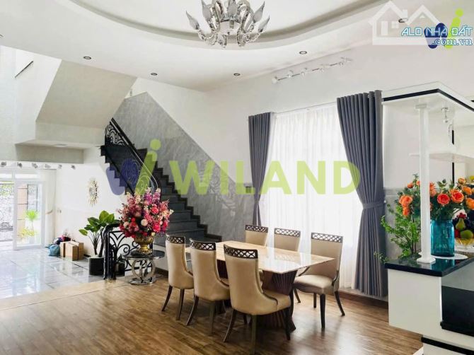 BÁN NHÀ MẶT PHỐ BÀ HUYỆN THANH QUAN, VŨNG TÀU, HƯỚNG ĐÔNG NAM - 1