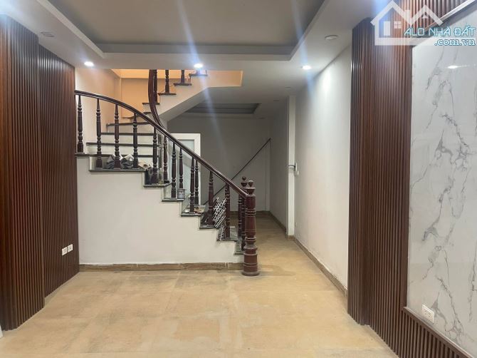chủ bán nhà 40m2 x 3 tầng - 3PN-Thuý Lĩnh , Lĩnh Nam- Hoàng Mai- Gần phố ngõ to nông - 1