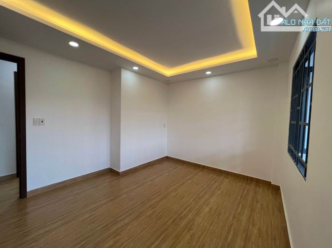 Bán nhà mới giá 5,5ty DT: 63m2 ;giá 5,5 tỷ, 2 Tầng, Hẻm ô tô 7 chỗ ngủ trong nhà - 3