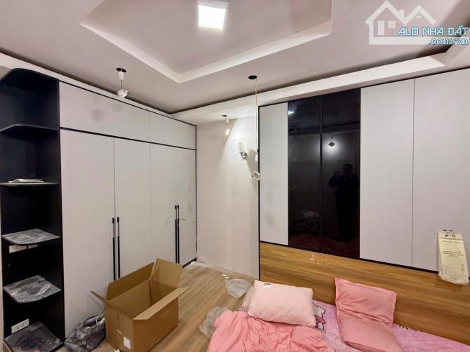NHÀ ĐẸP KHÚC THỪA DỤ - 30M RA PHỐ NỎ HẬU -GIAO THÔNG THUẬN LỢI - TIỆN ÍCH BẠT NGÀN - 3
