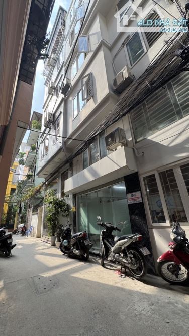 Nhà đẹp 6t Phùng Chí Kiên, Lô góc, ô tô 4 chỗ vào nhà, 40m2 - 4