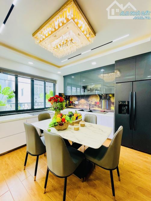 SIÊU PHẨM BIỆT THỰ MINI, PHẠM VĂN CHIÊU, NGANG GẦN 8M, GARAGE Ô TÔ TRONG NHÀ, NHÀ 1 / - 4