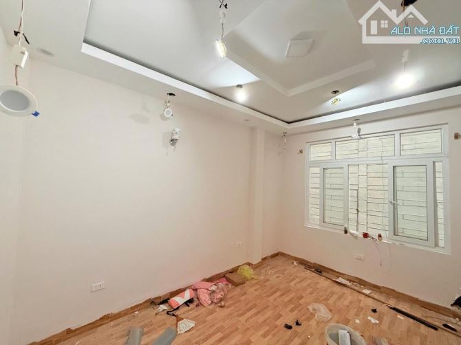 NHÀ ĐẸP KHÚC THỪA DỤ - 30M RA PHỐ NỎ HẬU -GIAO THÔNG THUẬN LỢI - TIỆN ÍCH BẠT NGÀN - 4