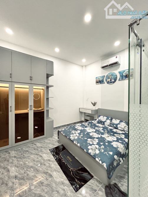 Siêu phẩm nhà đẹp , 52m2, đường Trần Văn Quang, quận Tân bình - 4