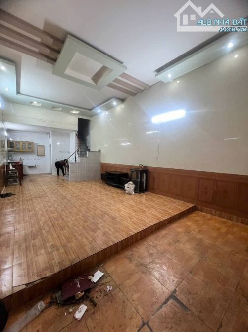 Bán nhà tại Miếu Hai Xã , Dư Hàng Kênh , lê Chân   GIÁ : 2ty 897 triệu - 4