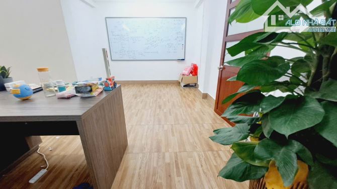CHO THUÊ VĂN PHÒNG 50M2 -100M2 TẠI NGUYỄN XIỂN - KIM GIANG GIÁ 10 - 20TR / THÁNG - 7