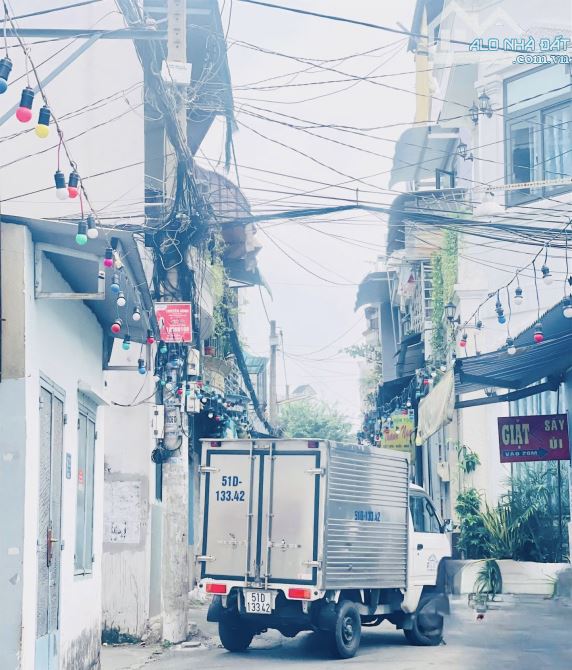 SIÊU PHẨM BIỆT THỰ MINI, PHẠM VĂN CHIÊU, NGANG GẦN 8M, GARAGE Ô TÔ TRONG NHÀ, NHÀ 1 / - 8