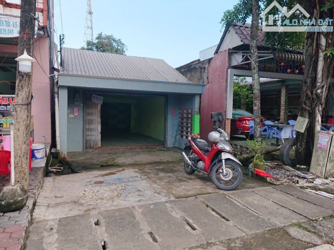 Bán nhà mặt tiền số 393 đường Nguyễn Trãi, phường 9, TP. Cà Mau, T. Cà Mau (cách đài PT-TH - 9