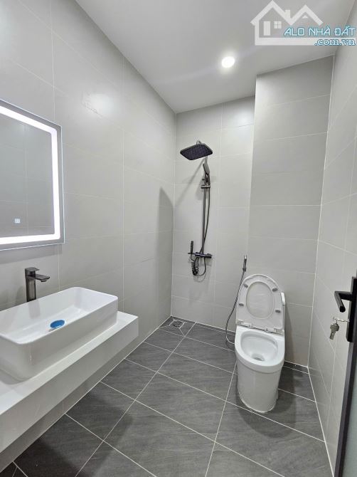 Bán nhà sổ riêng, Full nội thất đúc 3 tấm, gần chợ Phú Phong, KDC ở kín p.Bình Chuẩn H4865 - 9