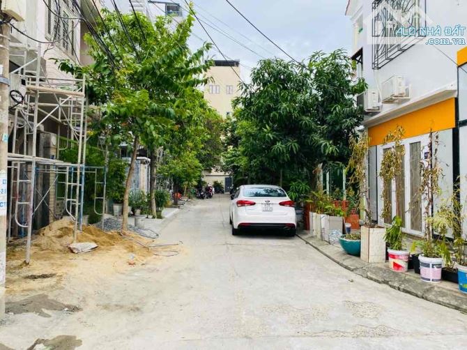 🧨🧨BÁN ĐẤT HOÀ QUÝ GIÁ NHỈNH HƠN 1 TỶ - 95m ngang 5.06 m Gần Chợ Khái Tây