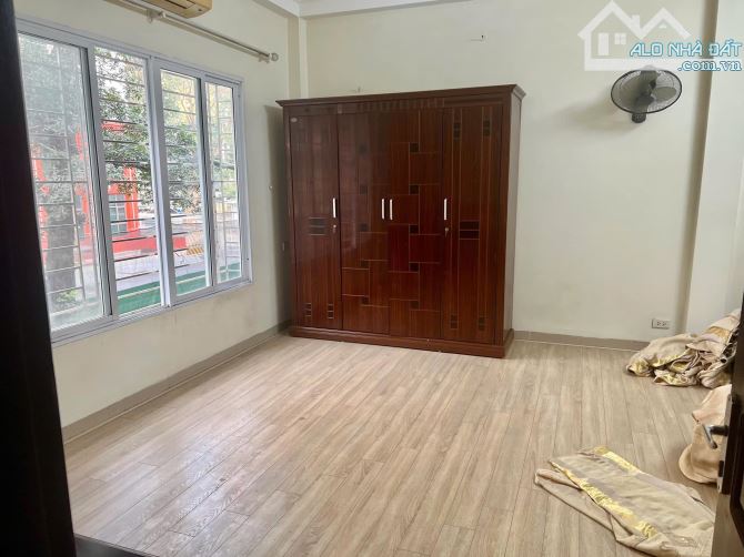 Cho thuê nhà LÀM VP C.TY, KD ON, Ở GĐ, NHÓM Khuất Duy Tiến, 30m2, 5 tầng, 3PN, 10Tr - 3