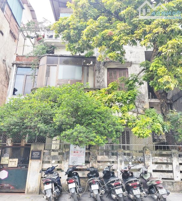 Bán Nhà Mặt Phố Hoàng Minh Giám, Thanh Xuân 191m2 x 3T, MT 7,6m, Giá Cực Rẻ.