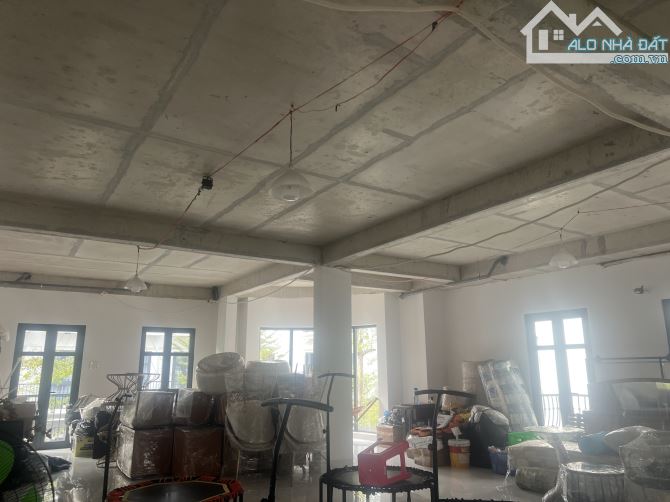 Bán nhà 1 trệt 3 lầu xây thô mặt tiền đuờng trục chính trong khu đô thị Vincom,P1 Mỹ Tho - 2