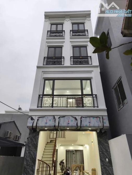 BÁN NHÀ 4 TẦNG 32m2 GIÁ 3,25 TỶ GẦN CHỢ, TRƯỜNG C1 CHÚC SƠN, UBND CHƯƠNG MỸ