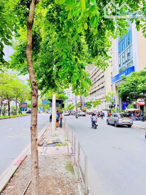 Cho Thuê Tòa Nhà Góc 2 Mặt Tiền Kinh Doanh số 304 Cao Thắng và hẽm hông, quận 10