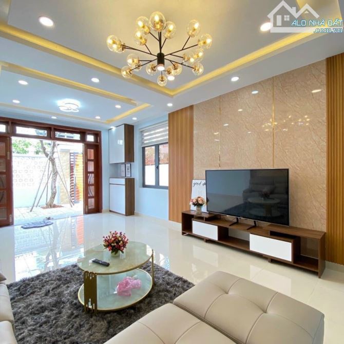 Nhanh tay chốt ngay liền tay nhà Tân Hương, Tân Phú. Giá: 2 tỷ 2/ 60m2, sổ hồng riêng