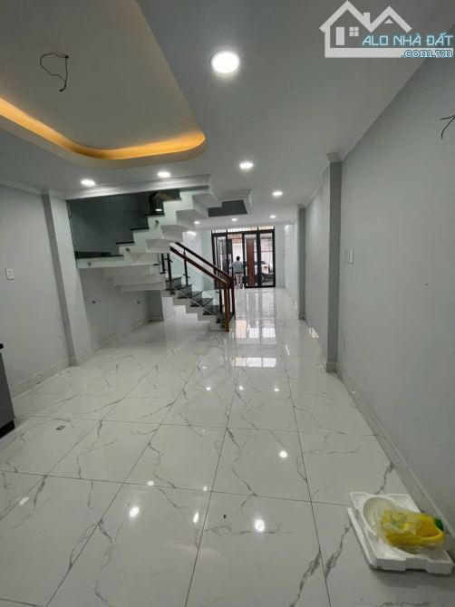 Bán nhà Nguyễn Văn Đậu, Bình Thạnh 5 tầng BTCT (68m2). Gần chợ, gần Đại Học. Giá 8,95 tỷ