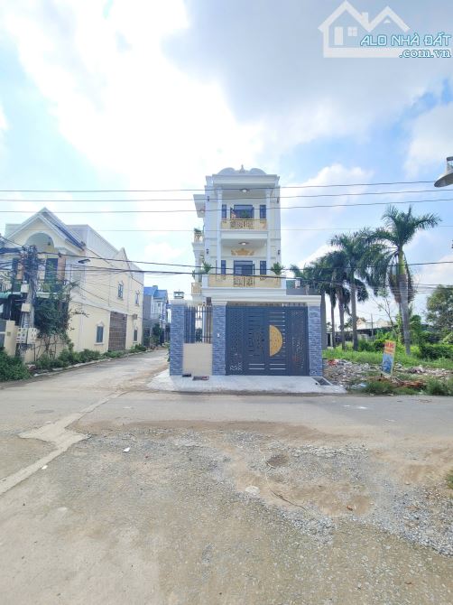 Bán nhà sổ riêng 112.5m2 xây 2 lầu góc 2 MTiền gần đường Bùi Hữu Nghĩa ngang 6m HTL4980