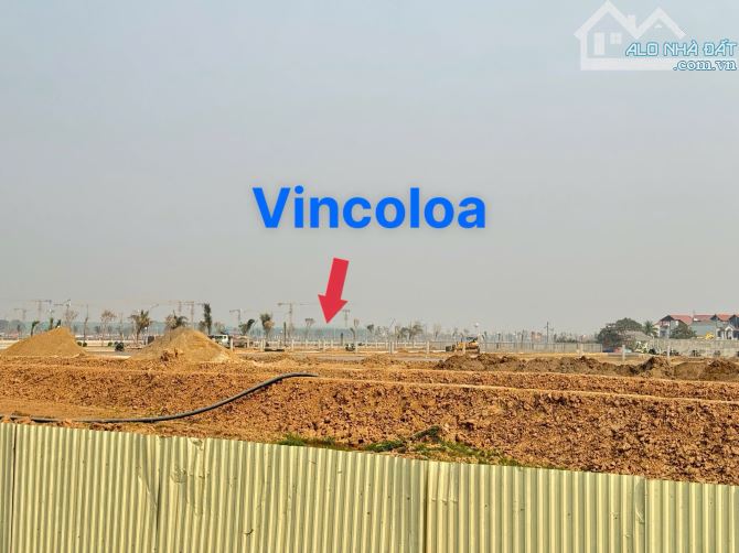 VIEW VINCOLOA - OTO TRÁNH VỈE HÈ THOÁNG MÁT - CẦU TỨ LIÊN - GẦN ĐƯỜNG 5 KÉO DÀI