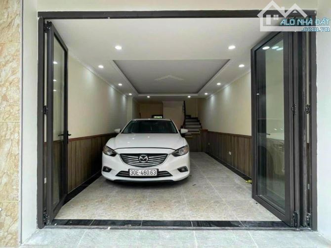 Bán nhà Hoàng Đạo Thành 11,5 tỷ, 36m2*6T, Thang máy, Phân lô, Ô tô đỗ trong nhà